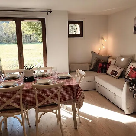 Cascades, 3 Bedroom With Shared Pool. * Samoëns